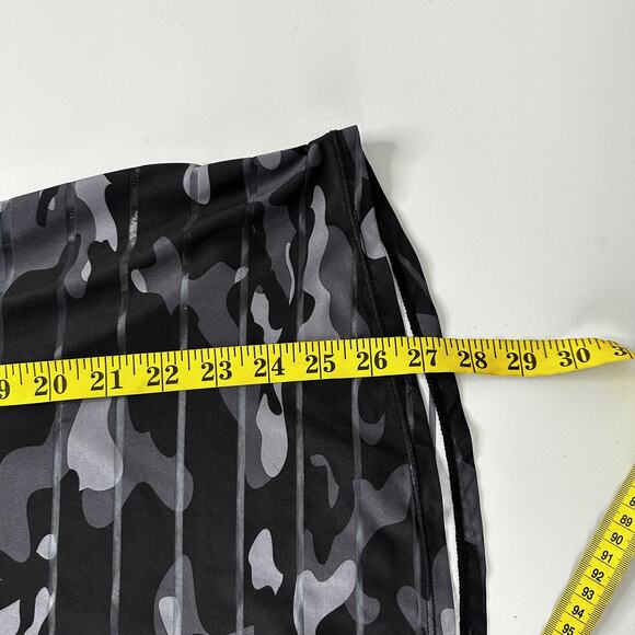 Zyia Active Tank Top Womens 3XL Black Gray Camo Racerback Lightweight Athletic - Picture 9 of 10